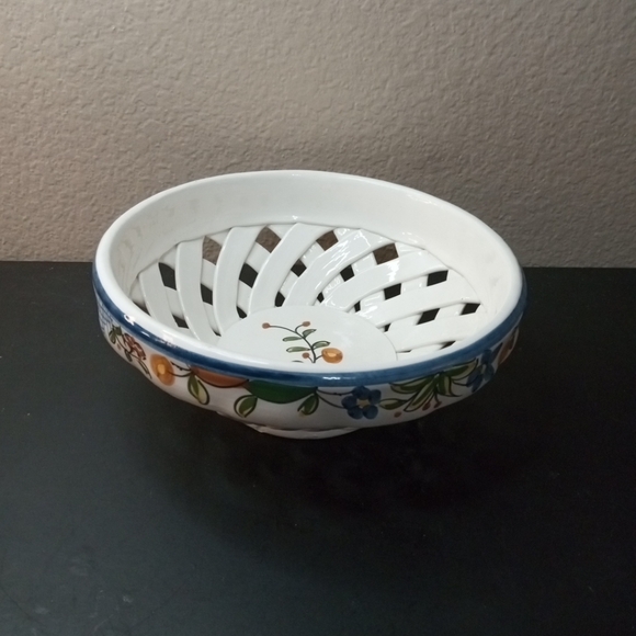 EXQUISITE Nazari Made in Portugal 8" Hand painted Reticulated Lattice Bowl - Picture 6 of 7